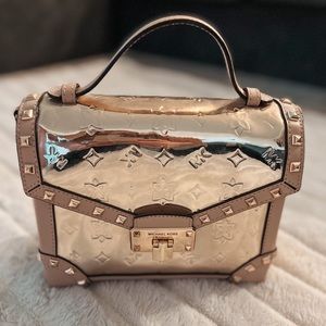 Michael Kors “Kinsley” satchel